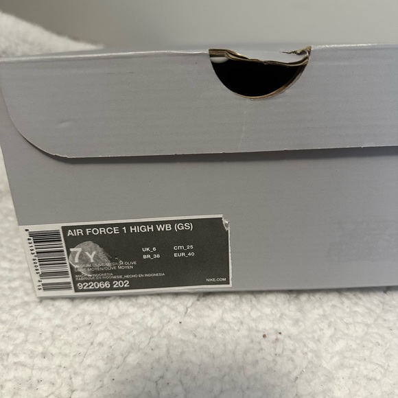 Brand New Olive Green Air Force 1 High - Picture 4 of 4